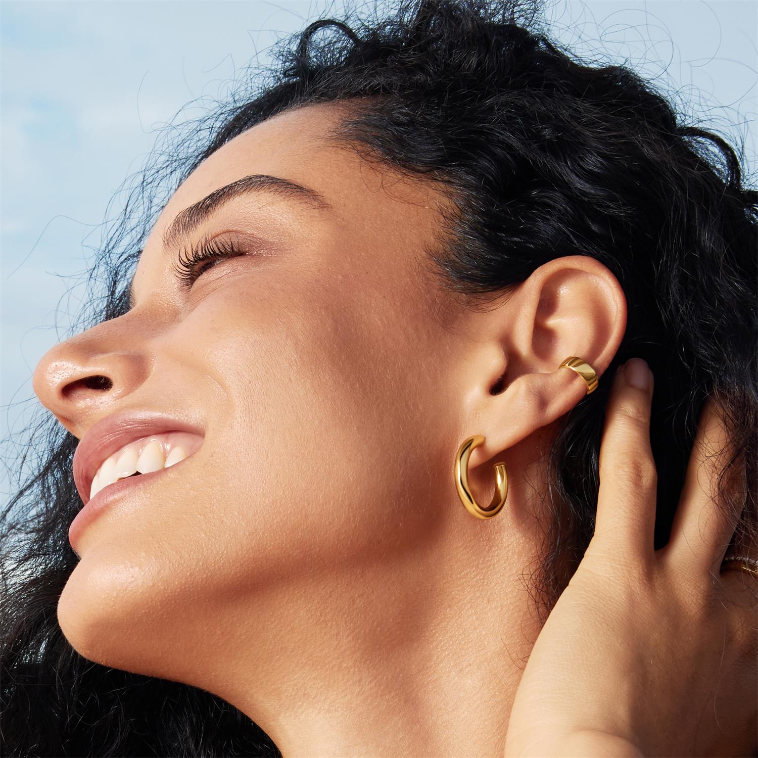 Ania Haie Gold Classic Tube Medium Huggie Hoop Earrings