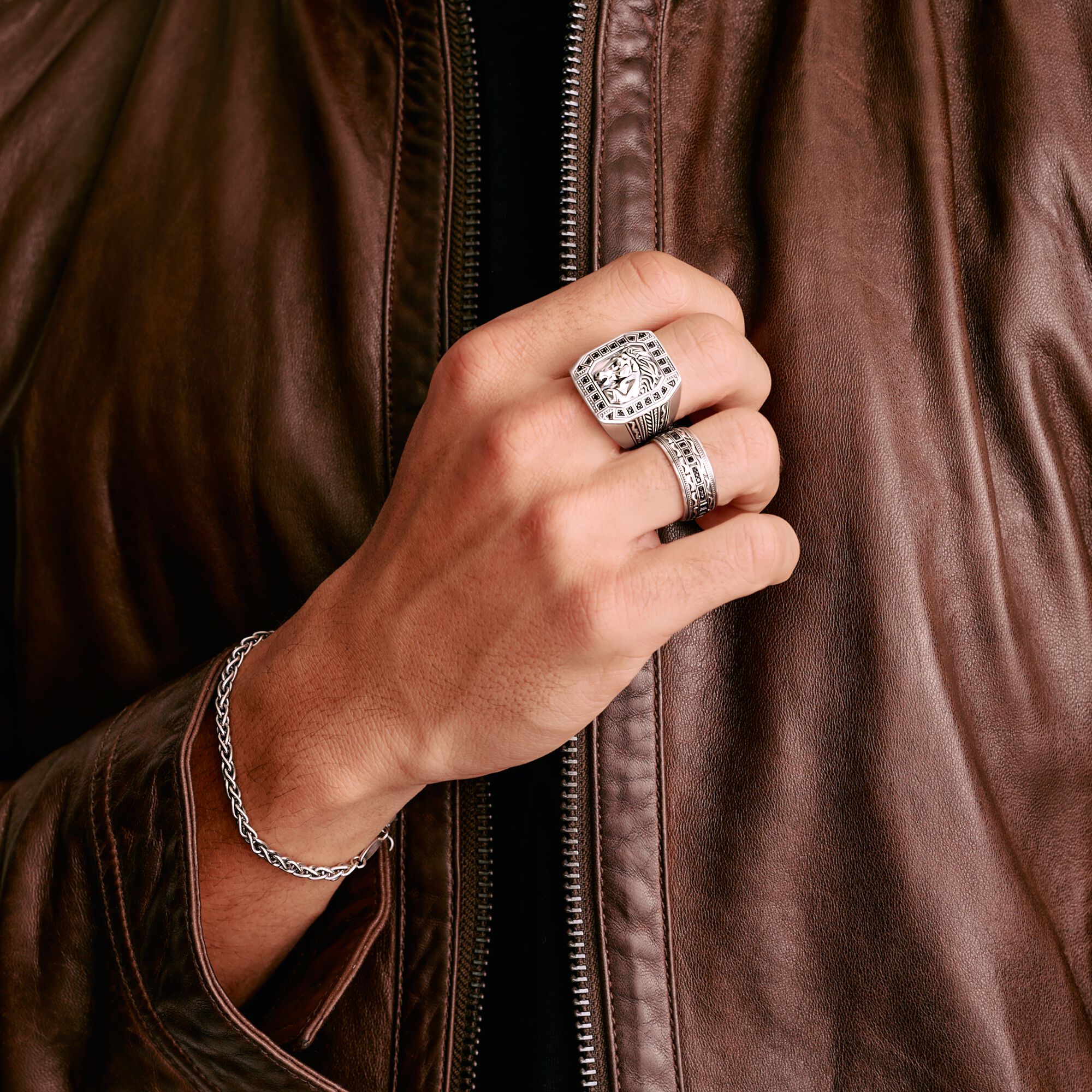 THOMAS SABO Horse Head Signet Ring with Zirconia Stones