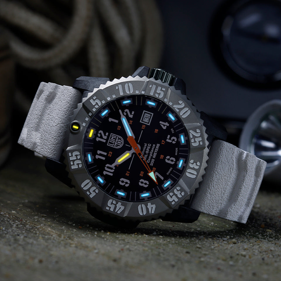 Luminox Master Carbon MIL-SPEC 46mm Watch Set - XL.3359.SET