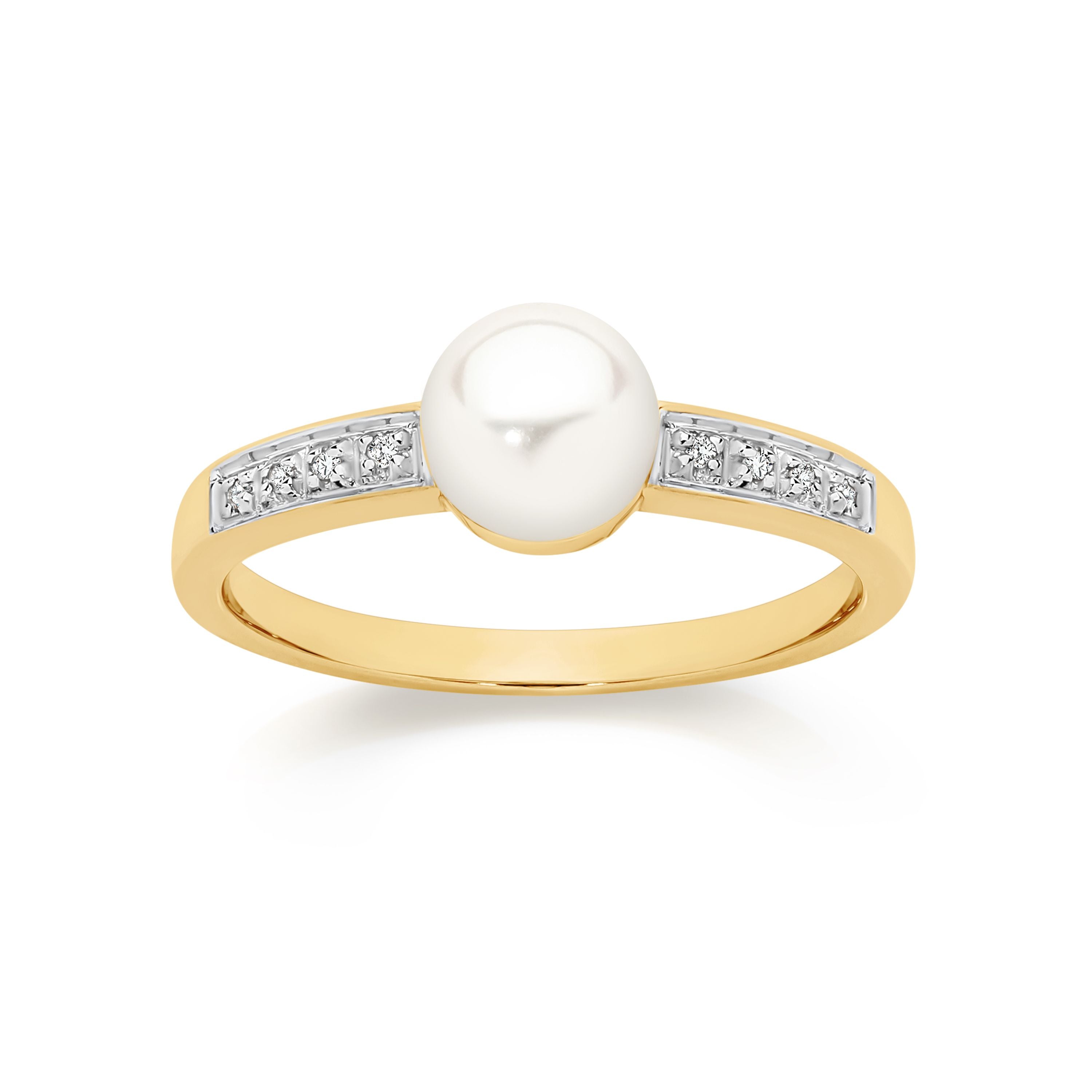 9ct Yellow Gold Freshwater Pearl Ring with Diamonds
